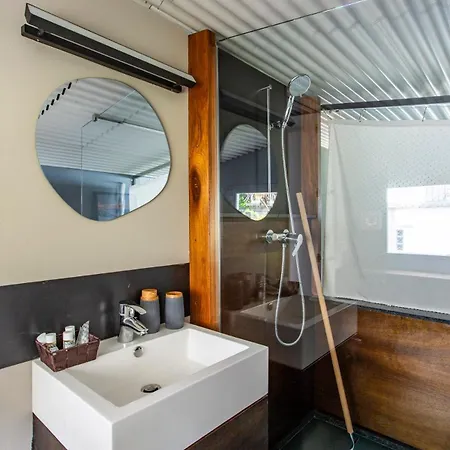 Lakeview Villa, Terrace And Garage ヴィラ *