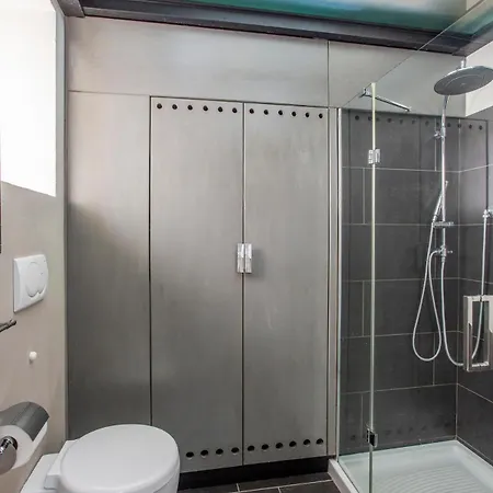 Lakeview Villa, Terrace And Garage ストレーザ