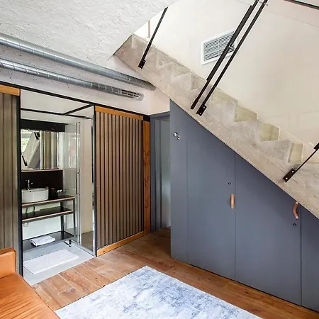 Lakeview Villa, Terrace And Garage ヴィラ