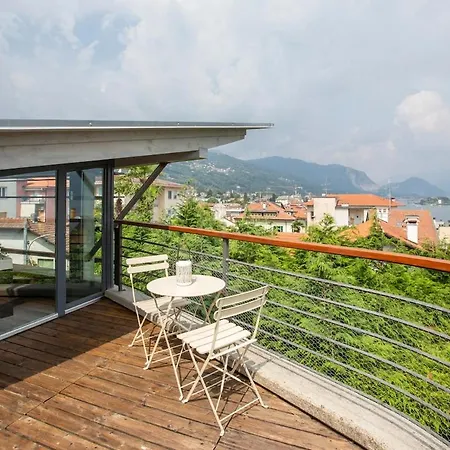 Lakeview Villa, Terrace And Garage ヴィラ *