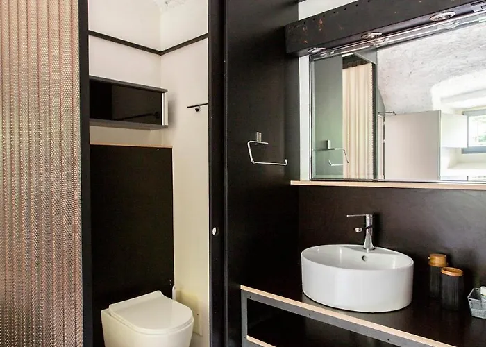 Вилла Lakeview Villa, Terrace And Garage