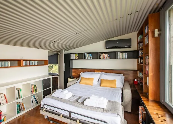 Вилла Lakeview Villa, Terrace And Garage *