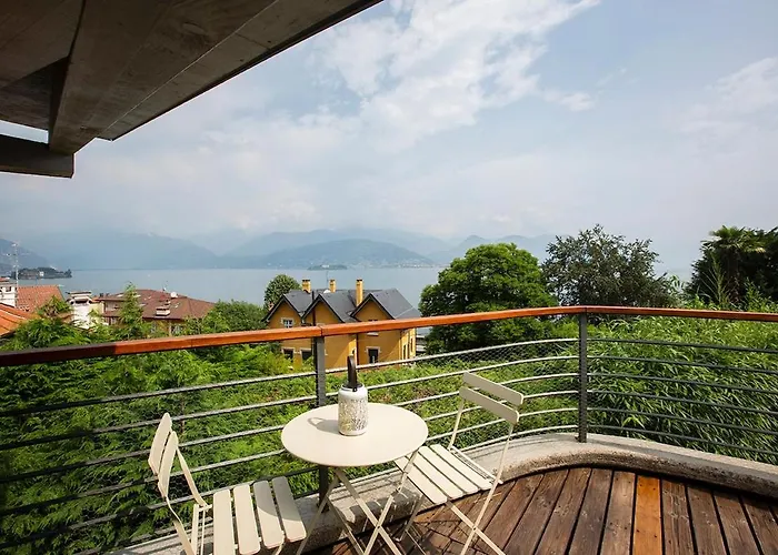 Lakeview Villa, Terrace And Garage Stresa