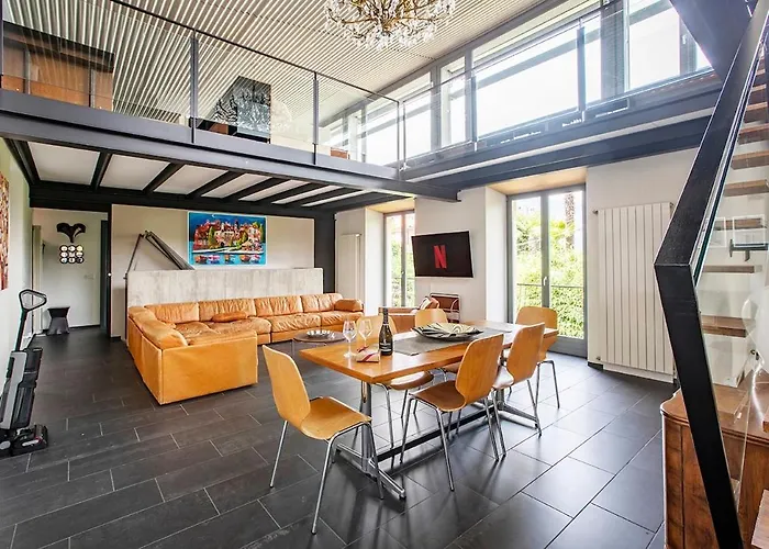 Lakeview Villa, Terrace And Garage