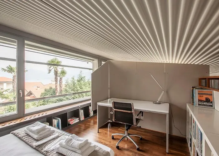 Lakeview Villa, Terrace And Garage Villa